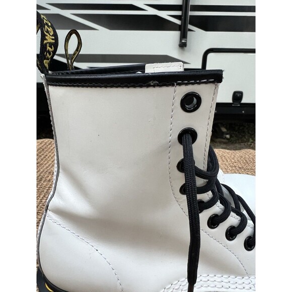 Dr. Doc Martens Air Wave 1460 Smooth Leather Boots - Picture 6 of 16